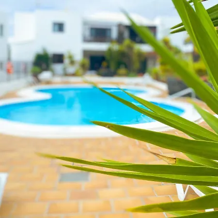 Pelicanos' Relax 300mt To The Apartment Puerto del Carmen (Lanzarote)